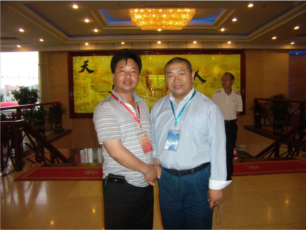 2010.12.26与云南丽江市蒋国庆总经理合影-亿昌菌业